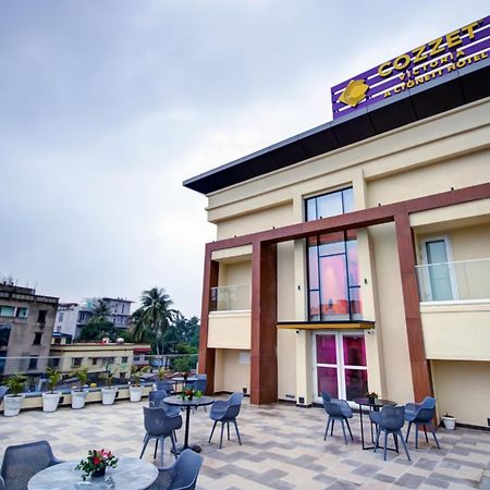 Cozzet Victoria Hotel Bhubaneswar Ngoại thất bức ảnh