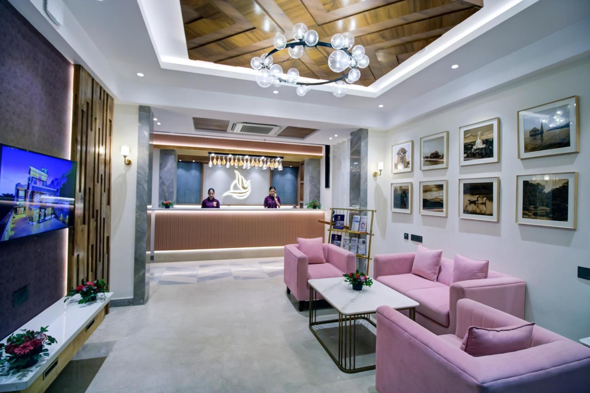 Cozzet Victoria Hotel Bhubaneswar Ngoại thất bức ảnh