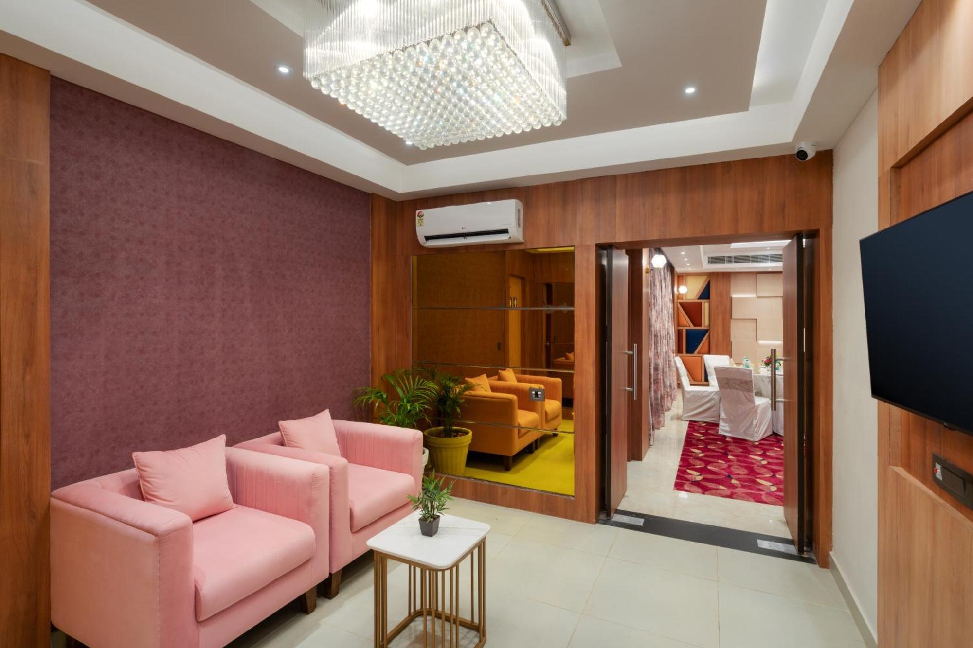 Cozzet Victoria Hotel Bhubaneswar Ngoại thất bức ảnh