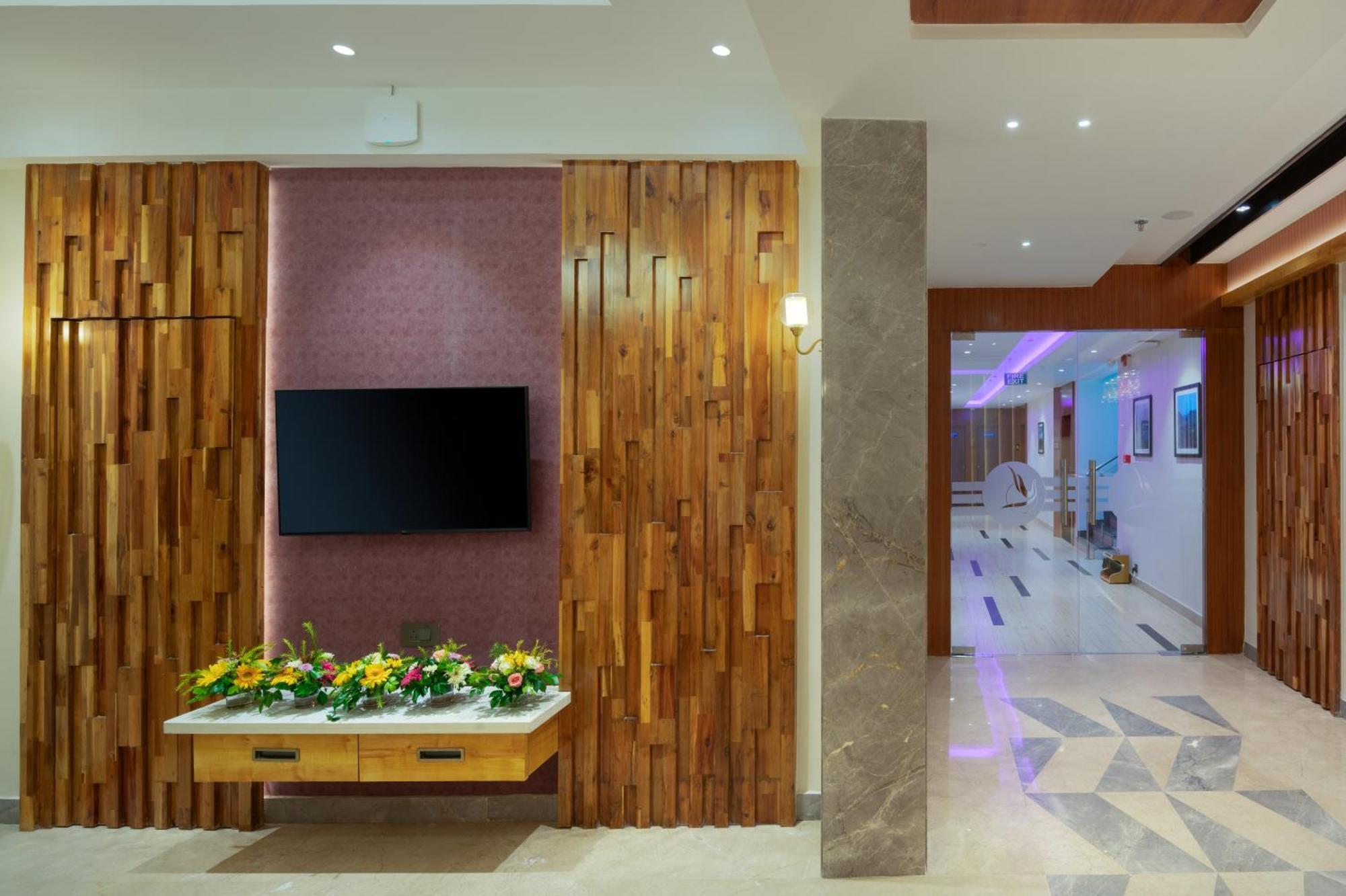 Cozzet Victoria Hotel Bhubaneswar Ngoại thất bức ảnh