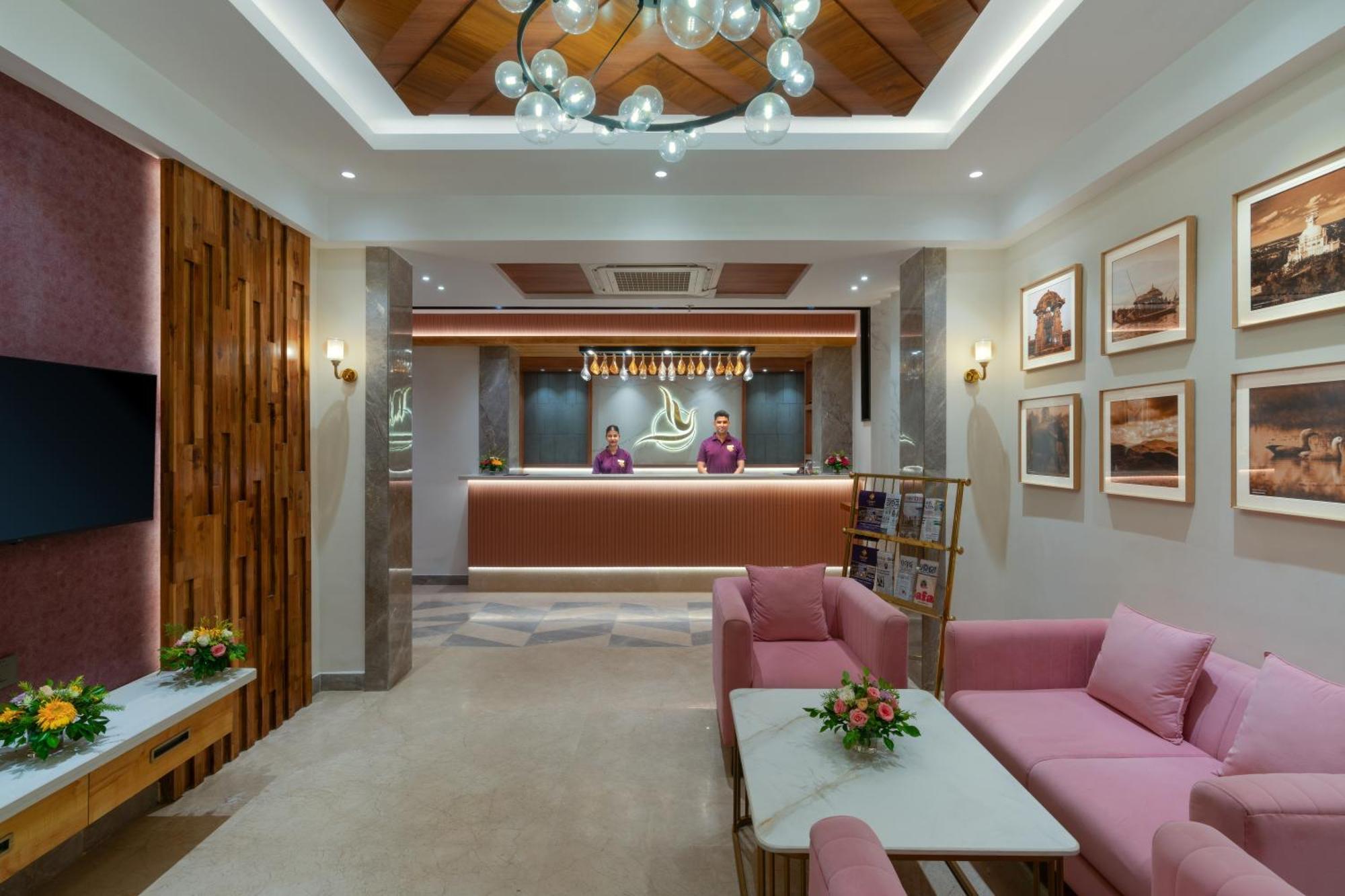Cozzet Victoria Hotel Bhubaneswar Ngoại thất bức ảnh